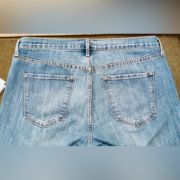 Old Navy Women’s Boot-Cut Jeans, Size 14P - Picture 10 of 14